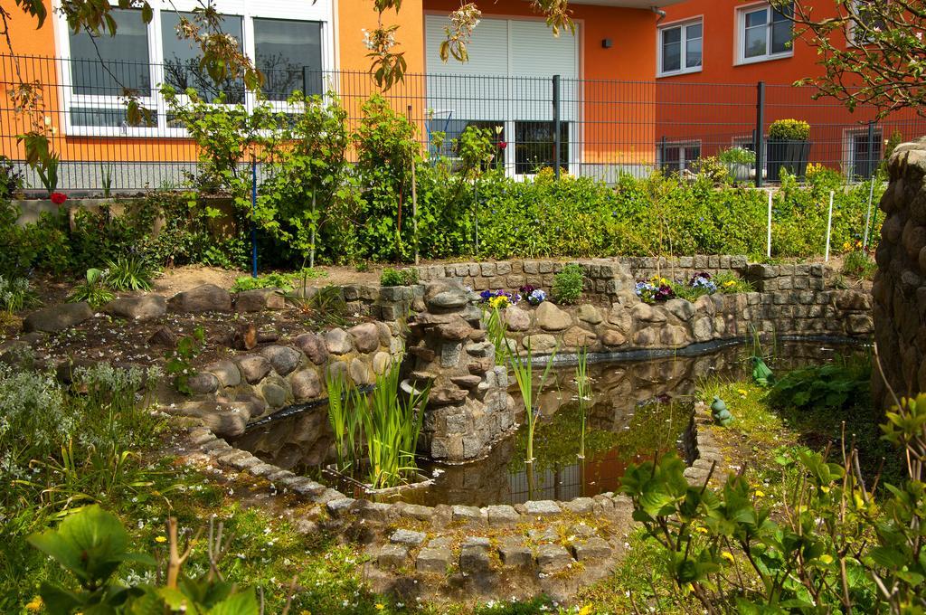 Ferien Unterm Reetdach In Gohren Hotel Goehren  Exterior photo
