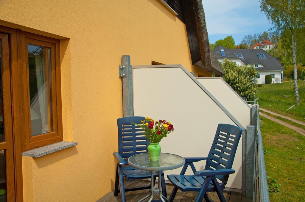 Ferien Unterm Reetdach In Gohren Hotel Goehren  Exterior photo